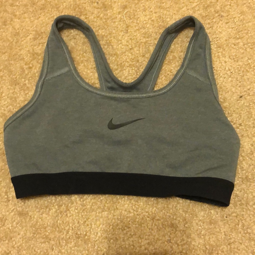 nike sports bra